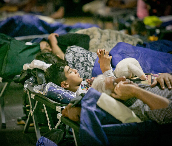 Die Caritas hilft Flüchtlingen am Salzburger Hauptbahnhof