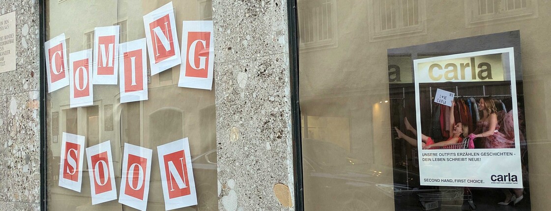Der Eingang eines noch nicht eröffneten Geschäfts